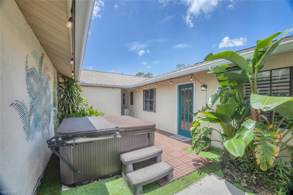 PEBBLE BEACH - Residential