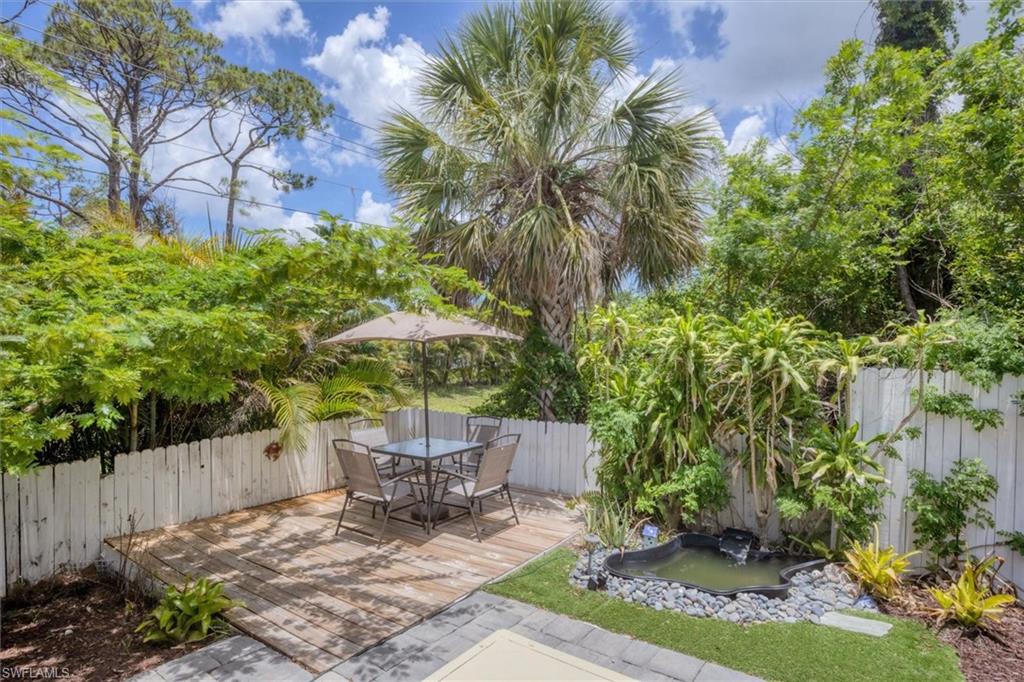 PEBBLE BEACH - Residential