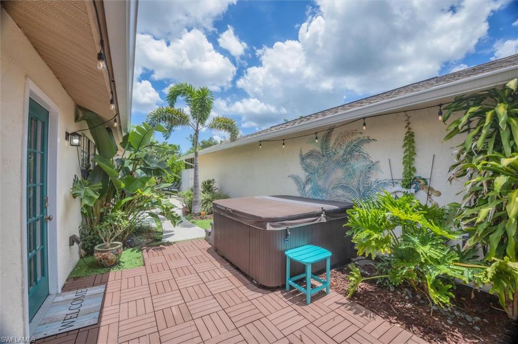 PEBBLE BEACH - Residential