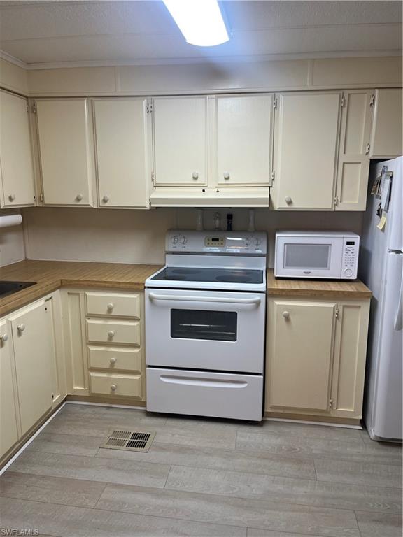 INDIAN VILLAGE - Residential