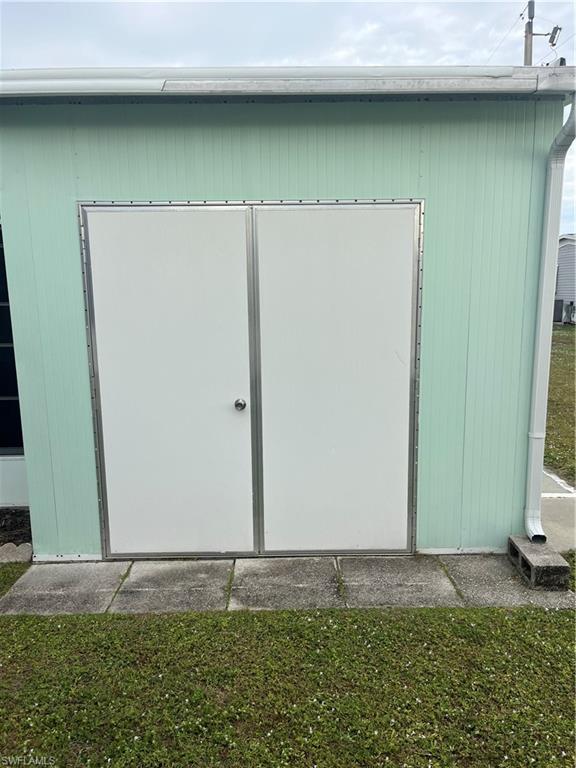 INDIAN VILLAGE - Residential