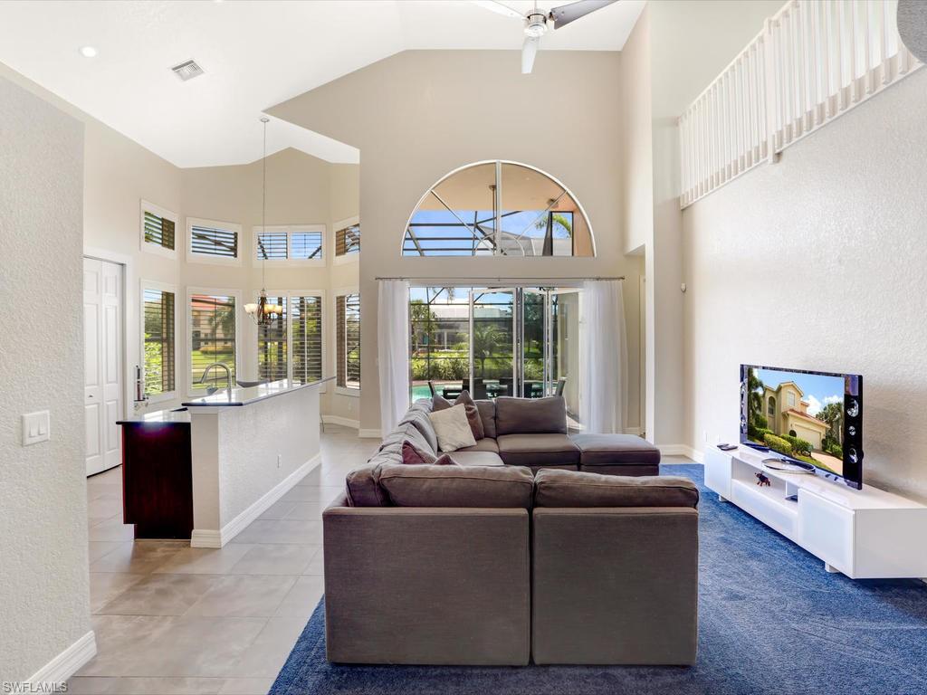 SATURNIA LAKES - Residential