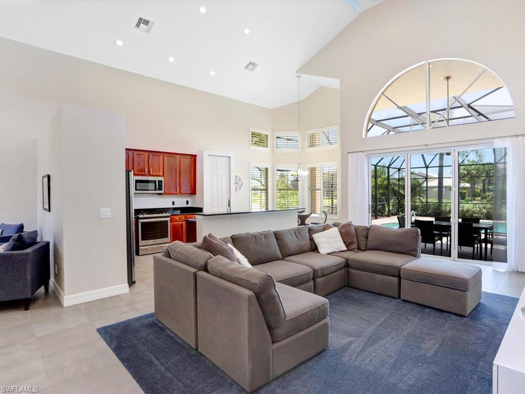 SATURNIA LAKES - Residential