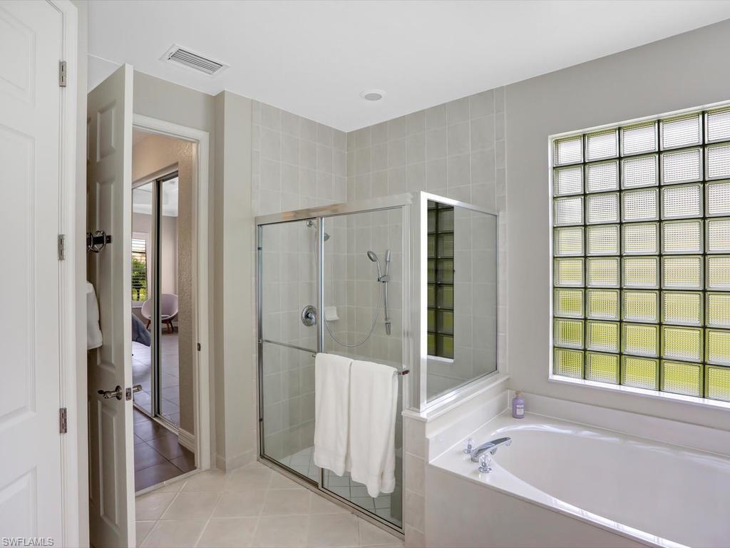 SATURNIA LAKES - Residential