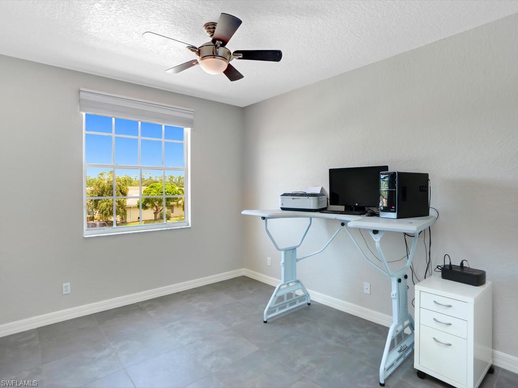 SATURNIA LAKES - Residential