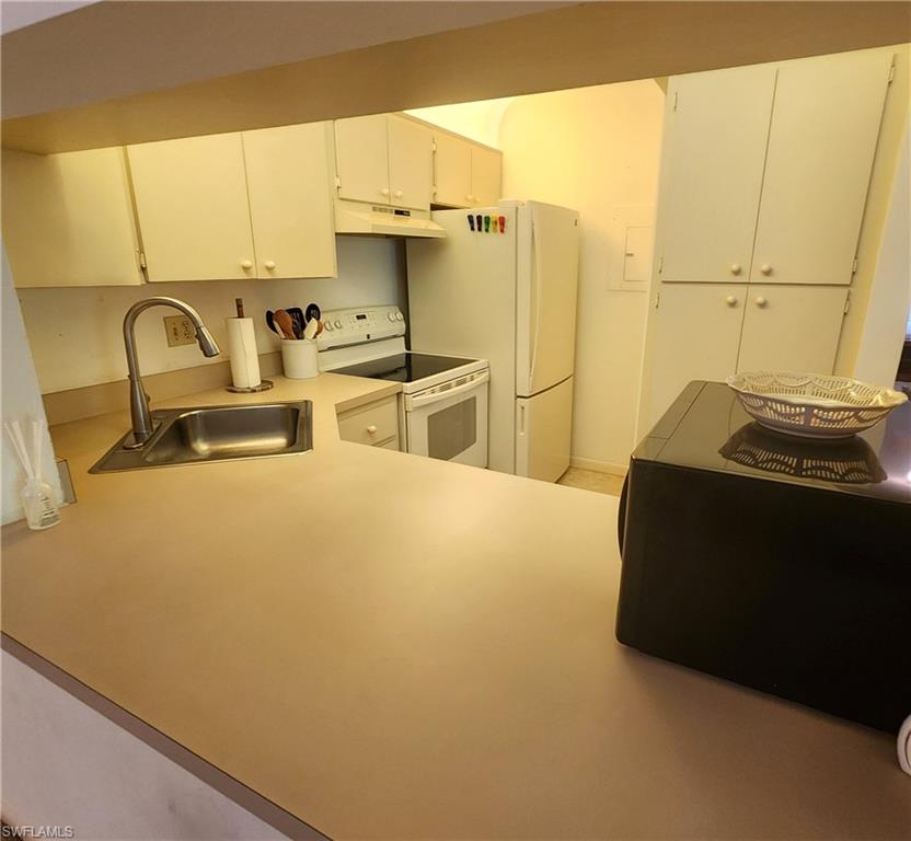 PINE RIDGE OF FORT MYERS VILLAGE - Residential