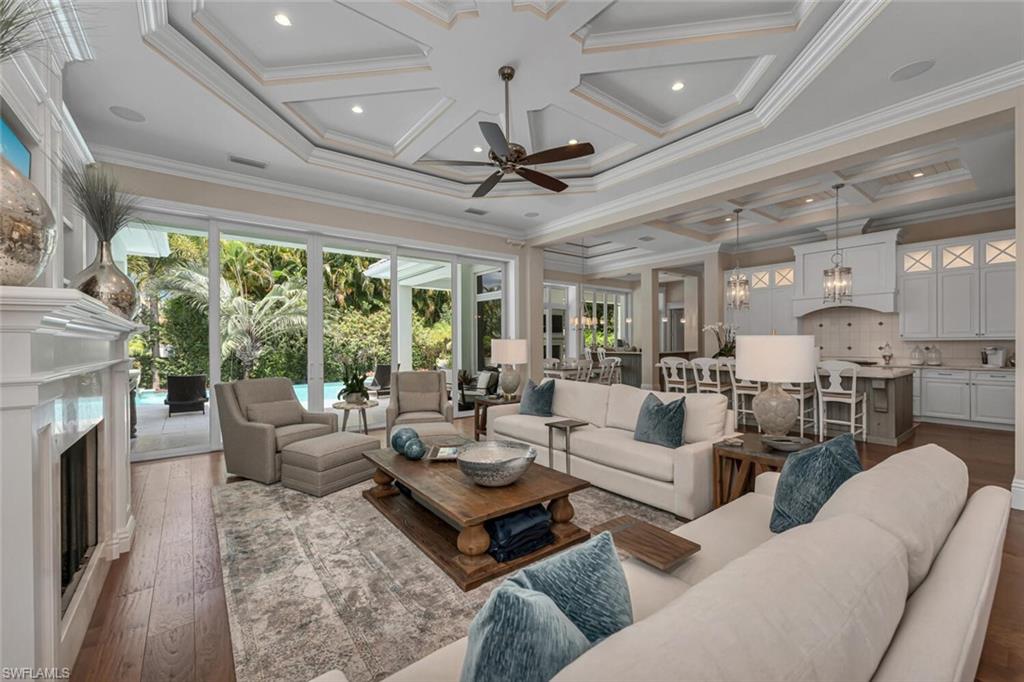 MOORINGS - Residential