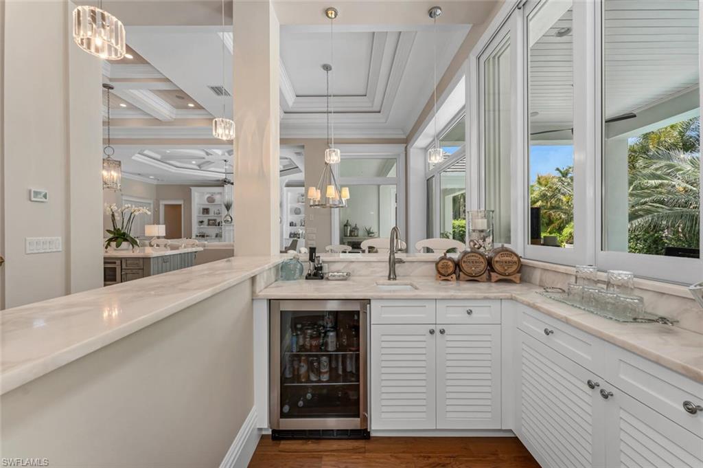 MOORINGS - Residential