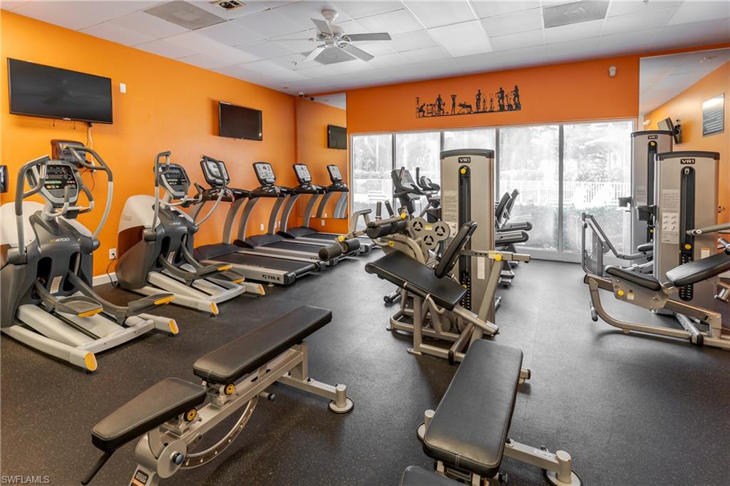 CARLTON LAKES - Residential