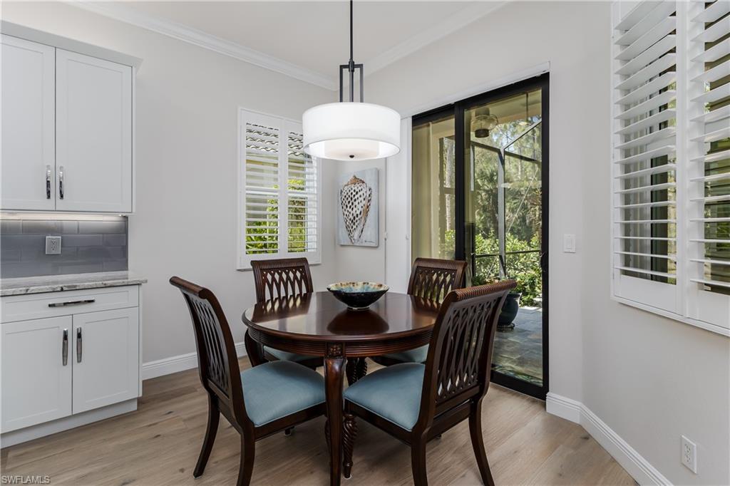 CARLTON LAKES - Residential