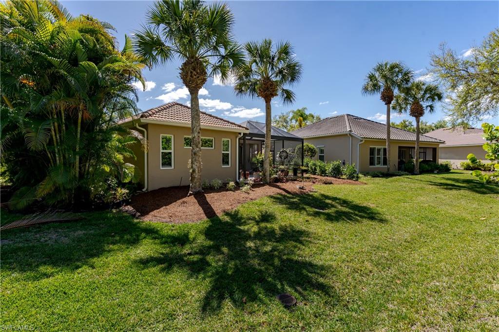 CARLTON LAKES - Residential