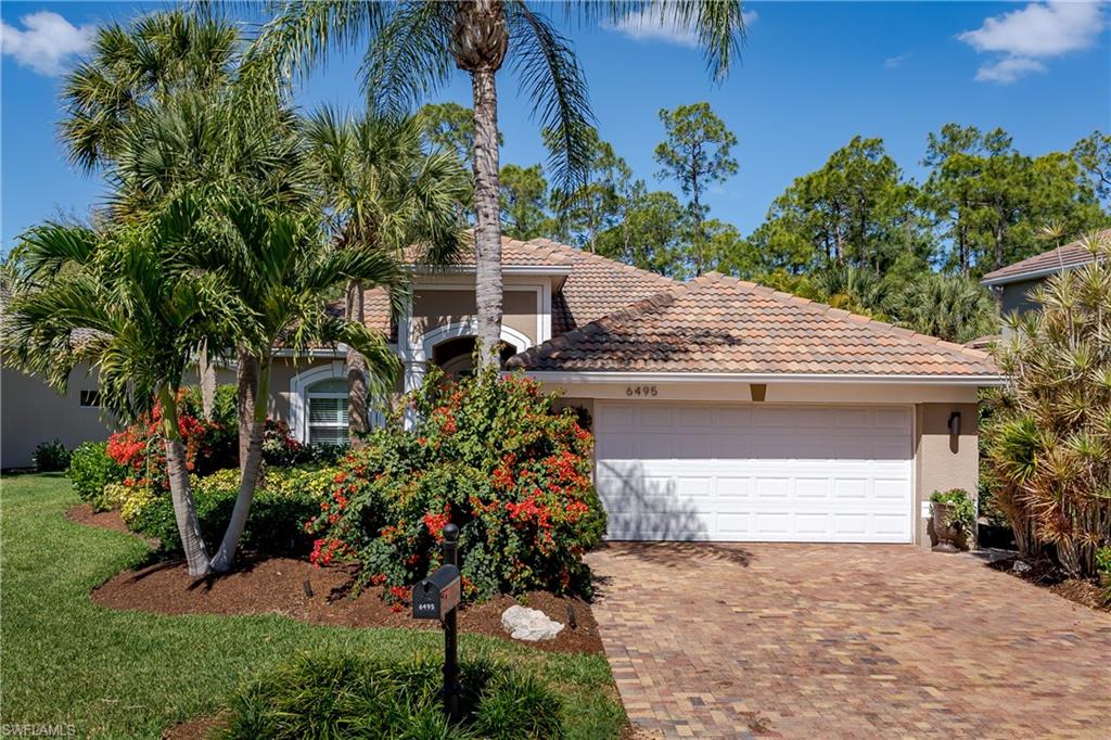 CARLTON LAKES - Residential