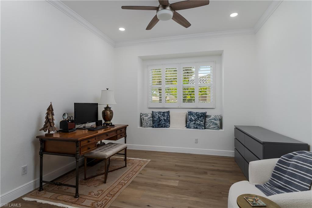 CARLTON LAKES - Residential