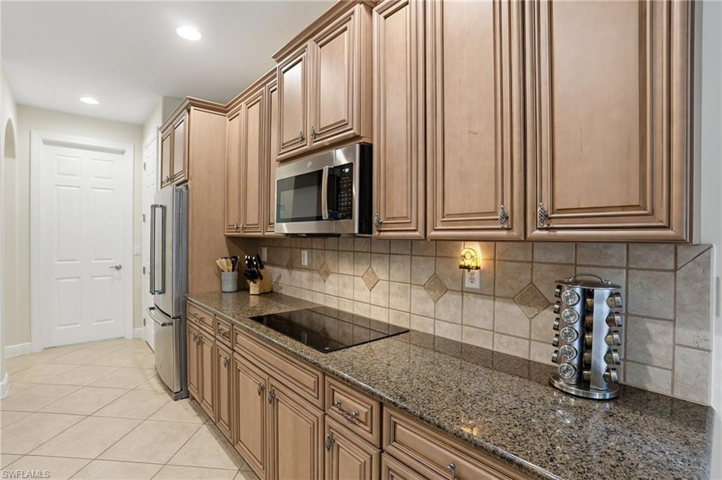 FIRANO AT NAPLES - Residential