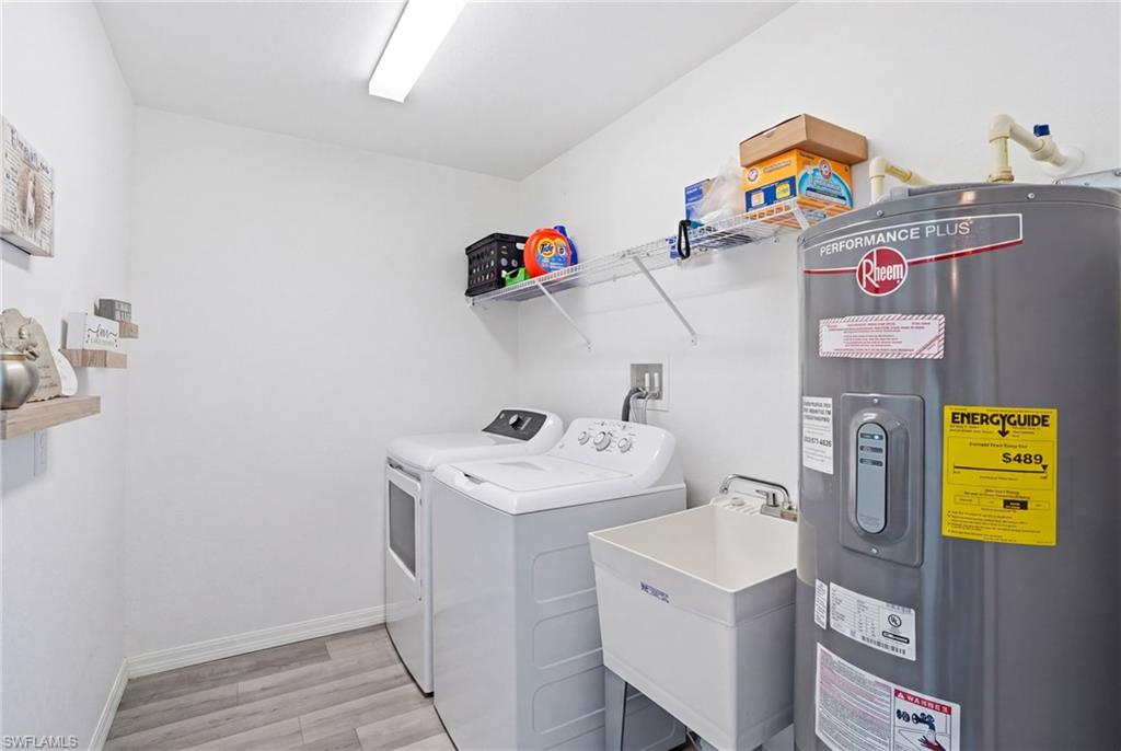 CHARLOTTE SHORES - Residential