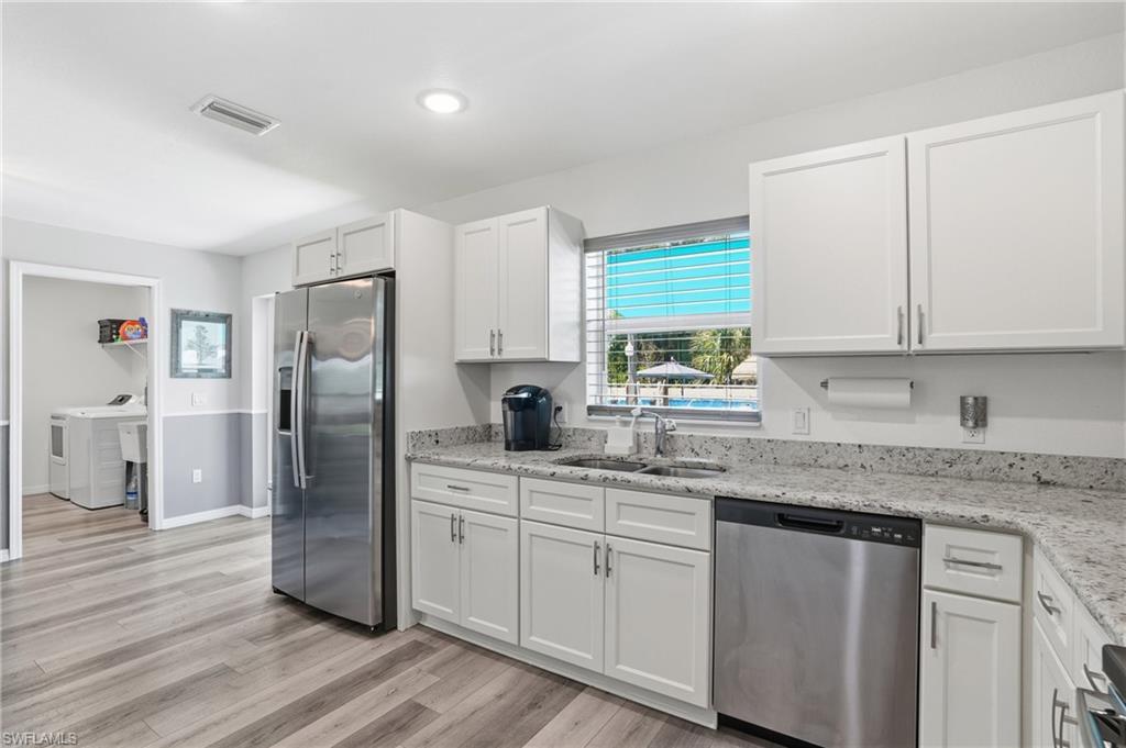 CHARLOTTE SHORES - Residential