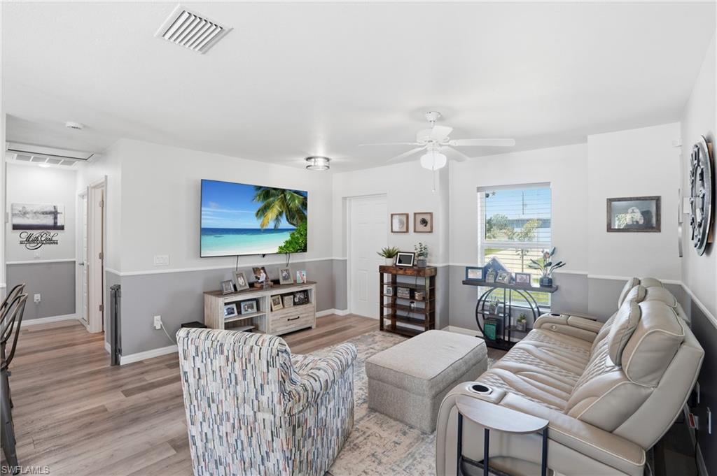 CHARLOTTE SHORES - Residential