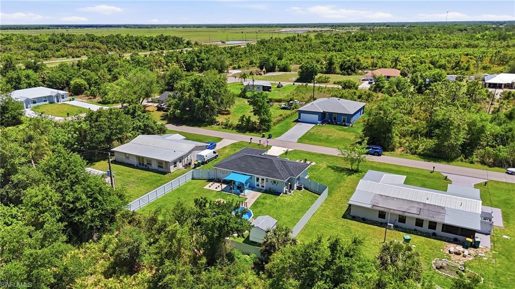 CHARLOTTE SHORES - Residential