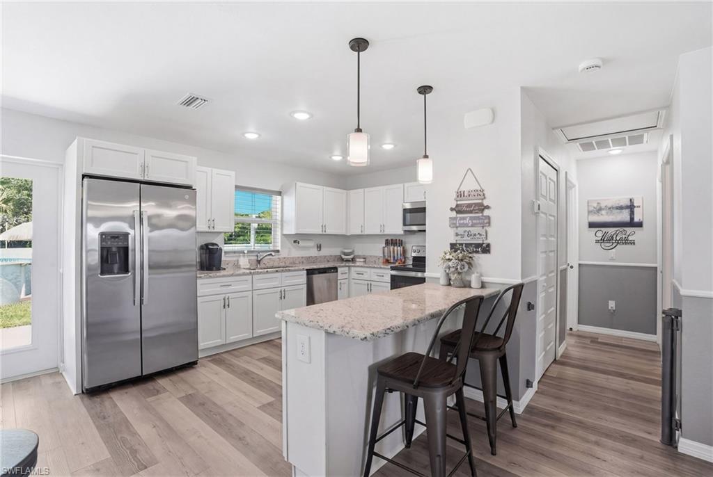 CHARLOTTE SHORES - Residential