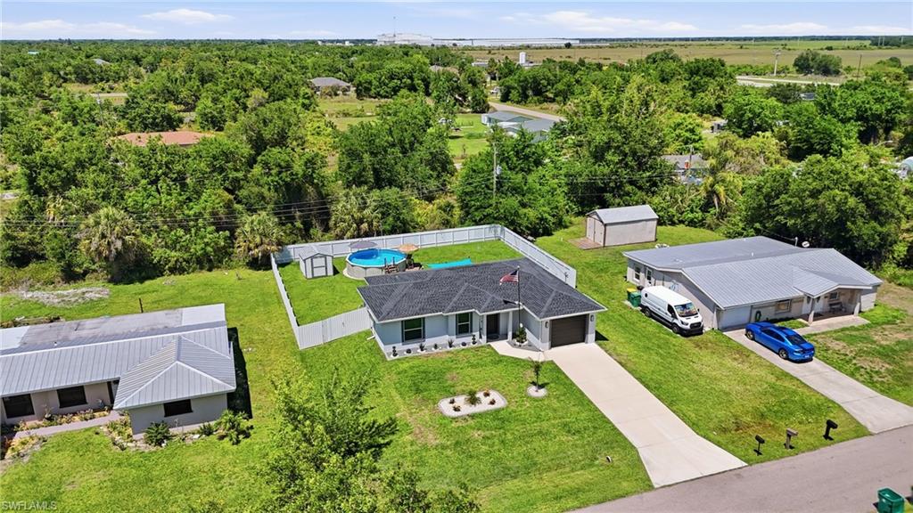 CHARLOTTE SHORES - Residential