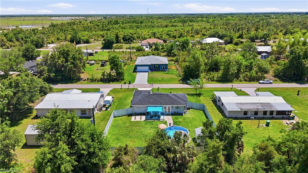 CHARLOTTE SHORES - Residential