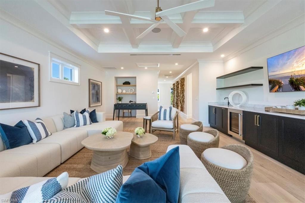 OLDE NAPLES - Residential