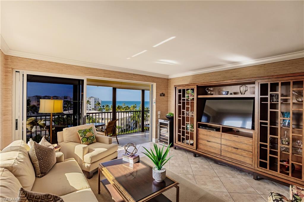 BEACON HOUSE - Residential