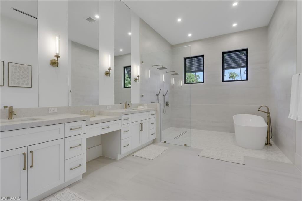 LOGAN WOODS - Residential