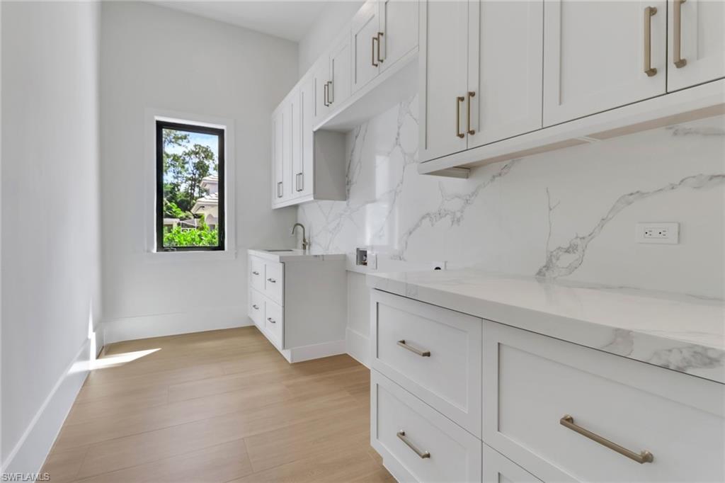 LOGAN WOODS - Residential