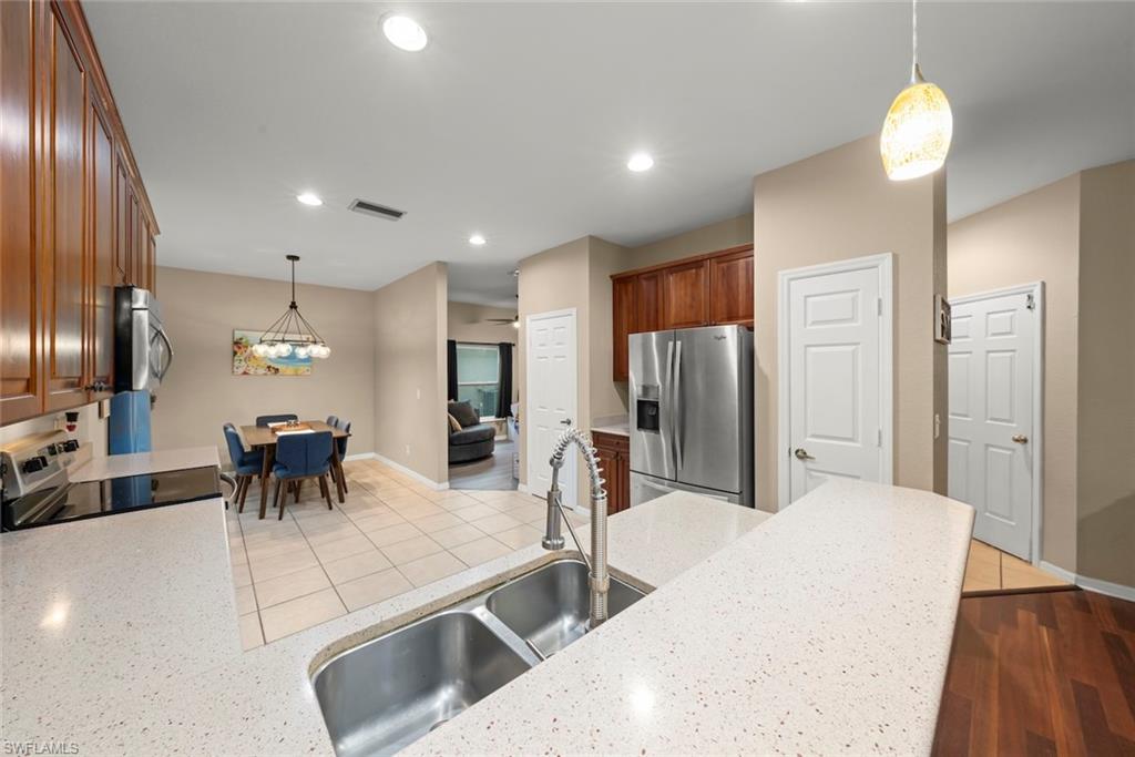 GLADIOLUS PRESERVE - Residential