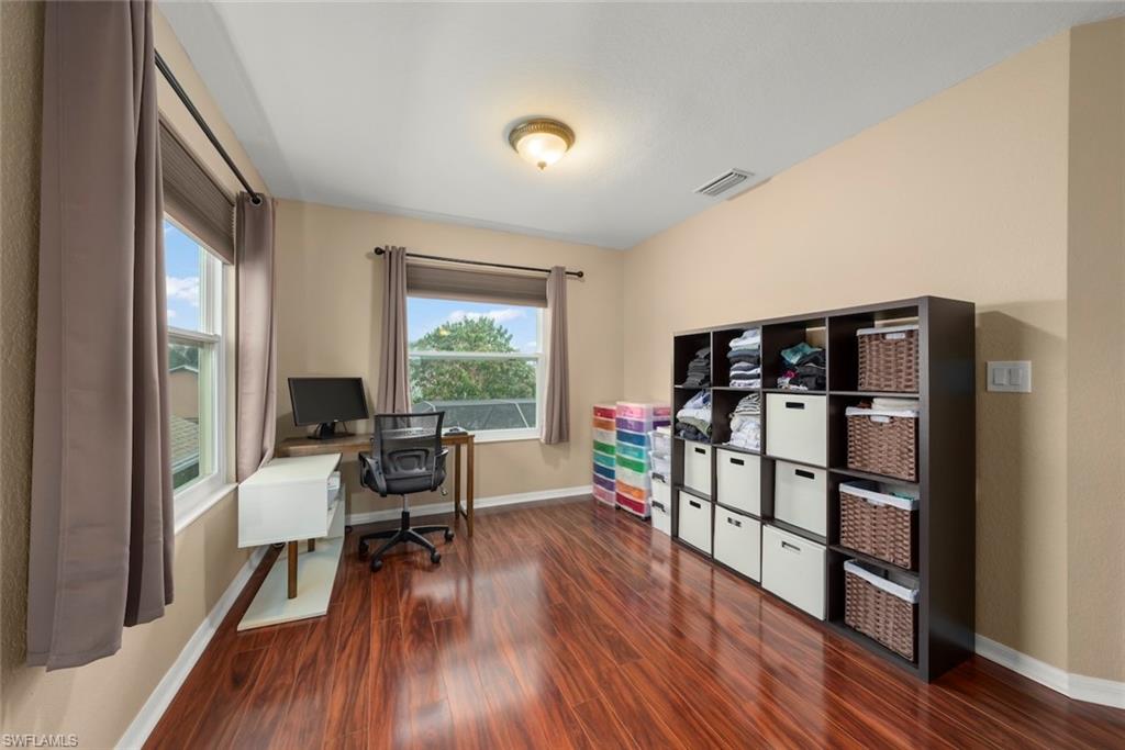 GLADIOLUS PRESERVE - Residential