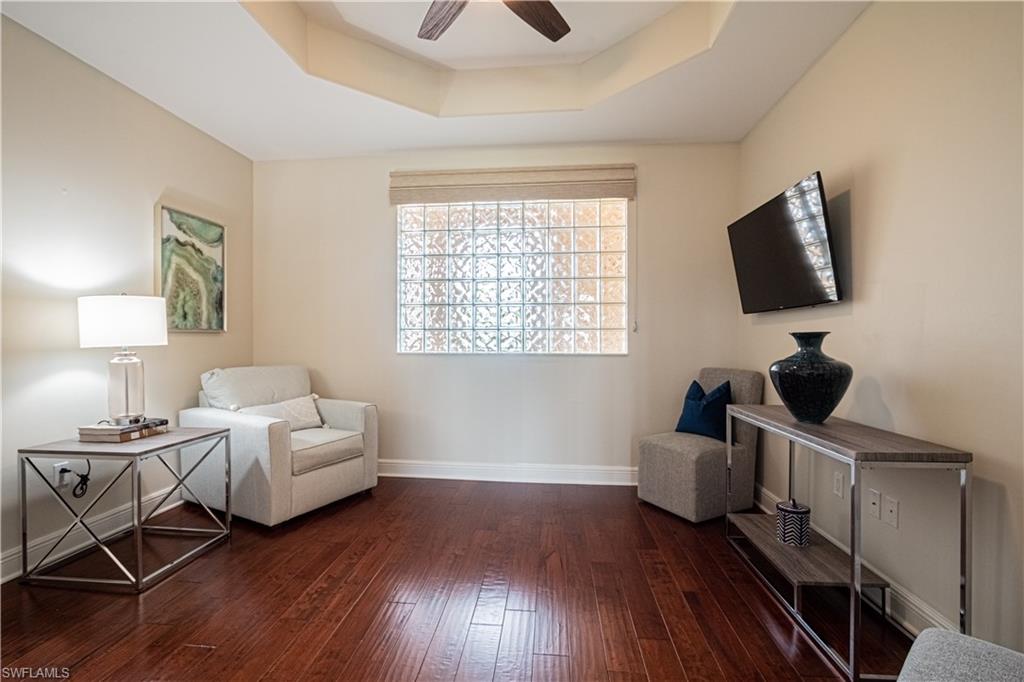 VISTA POINTE - Residential