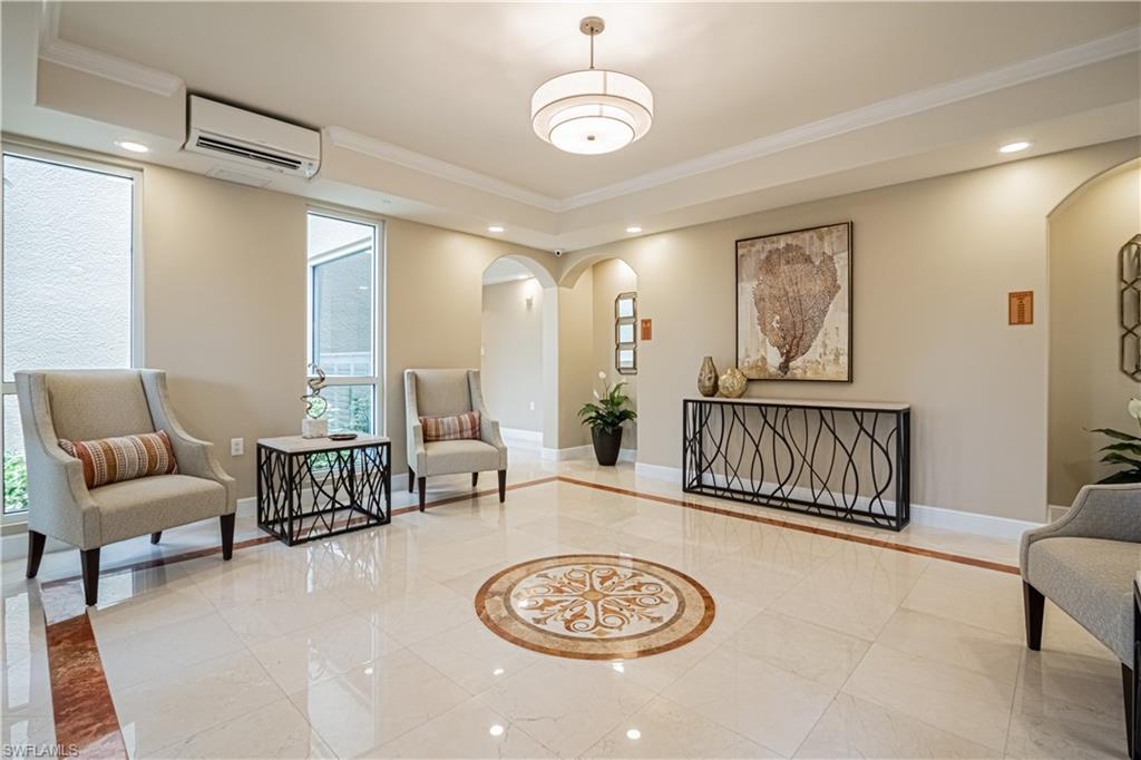 VISTA POINTE - Residential