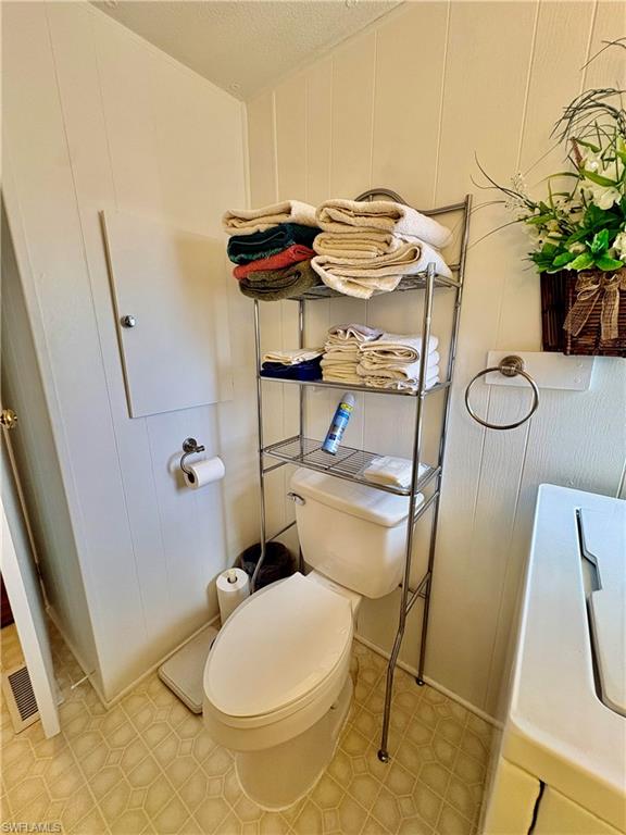 LAZY DAYS MOBILE VILLAGE - Residential