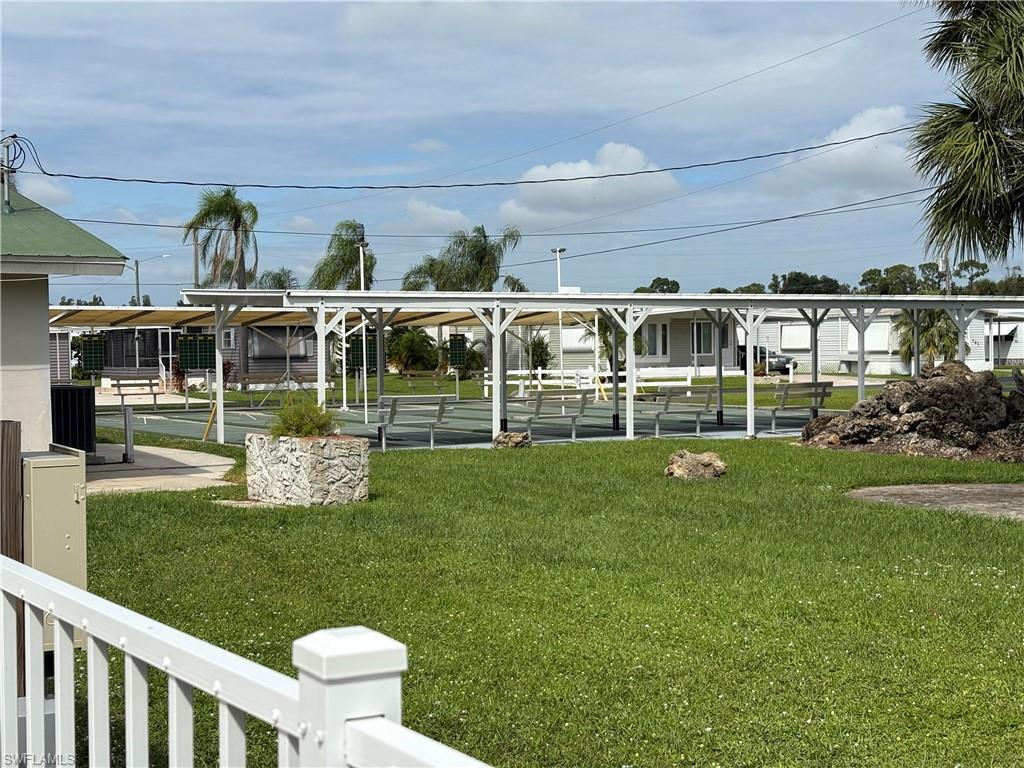 LAZY DAYS MOBILE VILLAGE - Residential