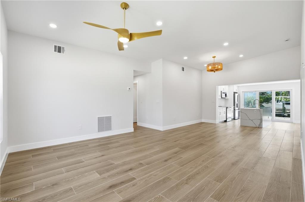 LAGUNA SHORES - Residential