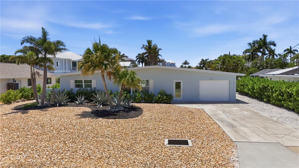 LAGUNA SHORES - Residential