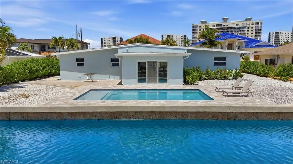 LAGUNA SHORES - Residential