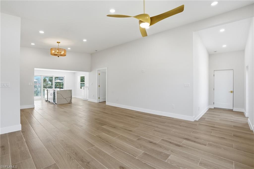 LAGUNA SHORES - Residential