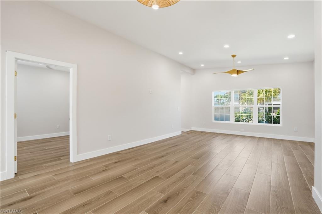 LAGUNA SHORES - Residential