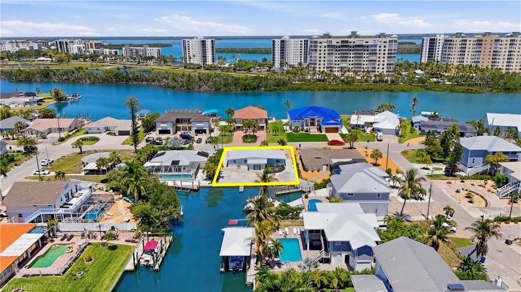 LAGUNA SHORES - Residential