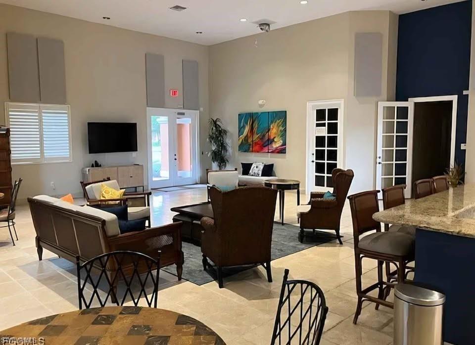 BELLA CASA - Residential Lease