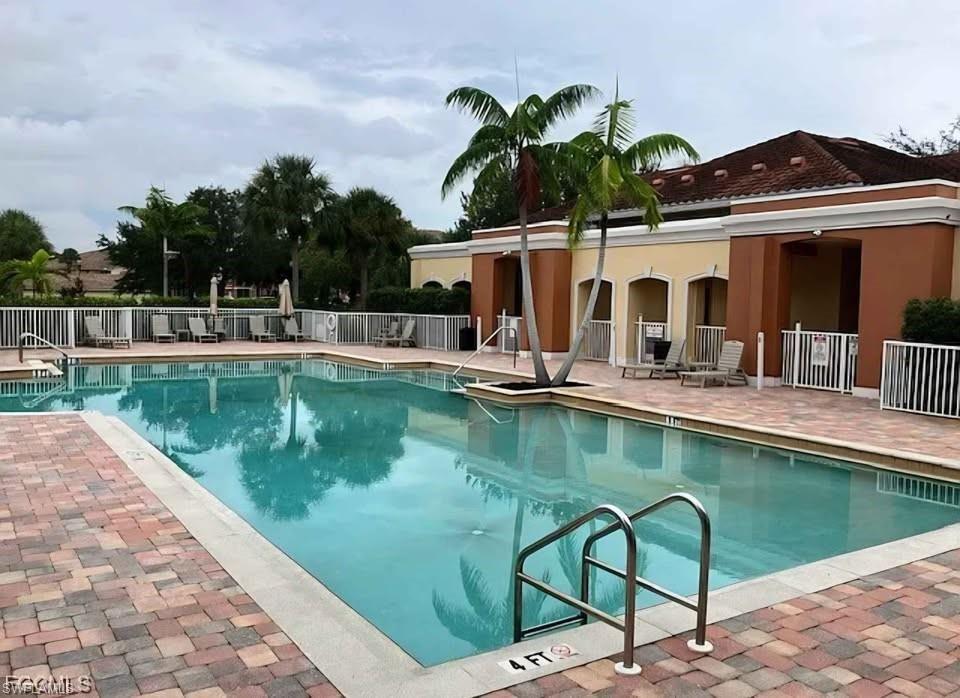 BELLA CASA - Residential Lease