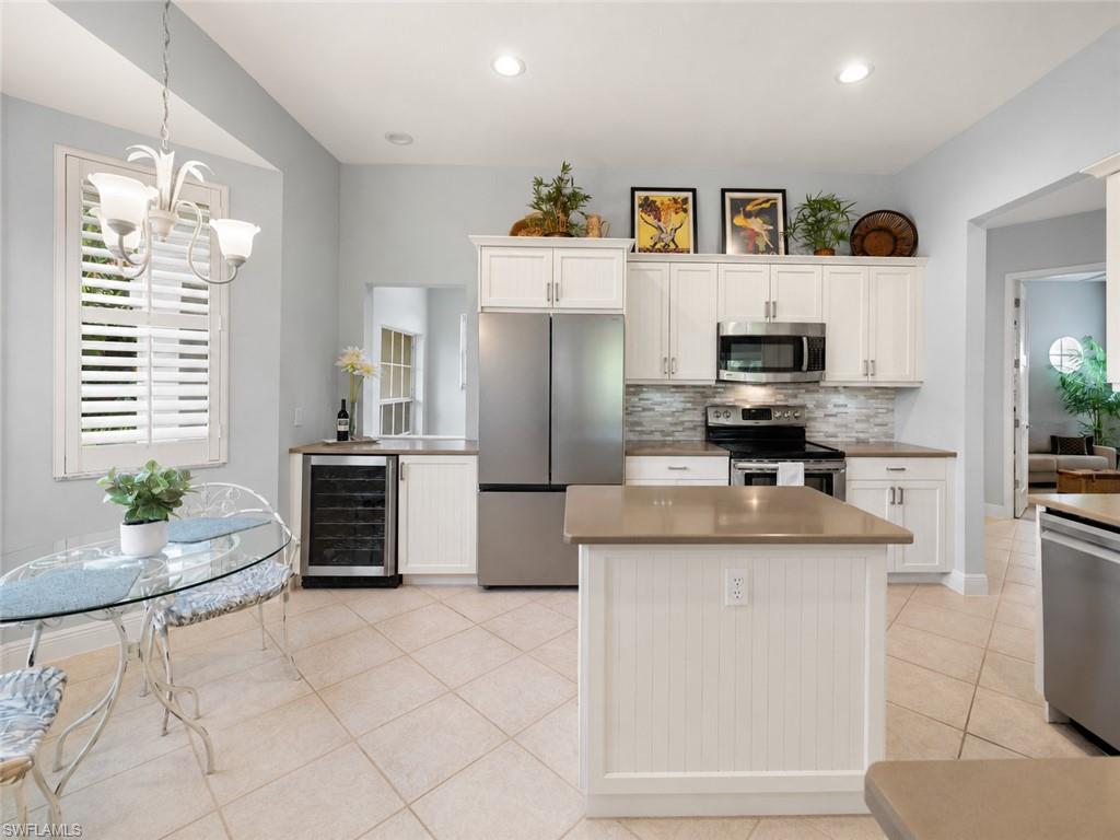 5035 Yacht Harbor DR 203