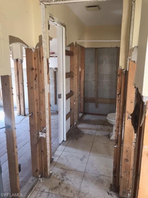 ROYAL WOODS - Residential