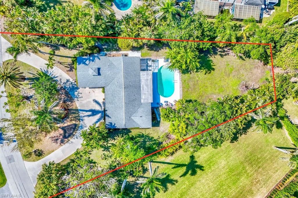 Photo of 289 Spring Line DR, NAPLES, FL 34102 (MLS # 225027665)