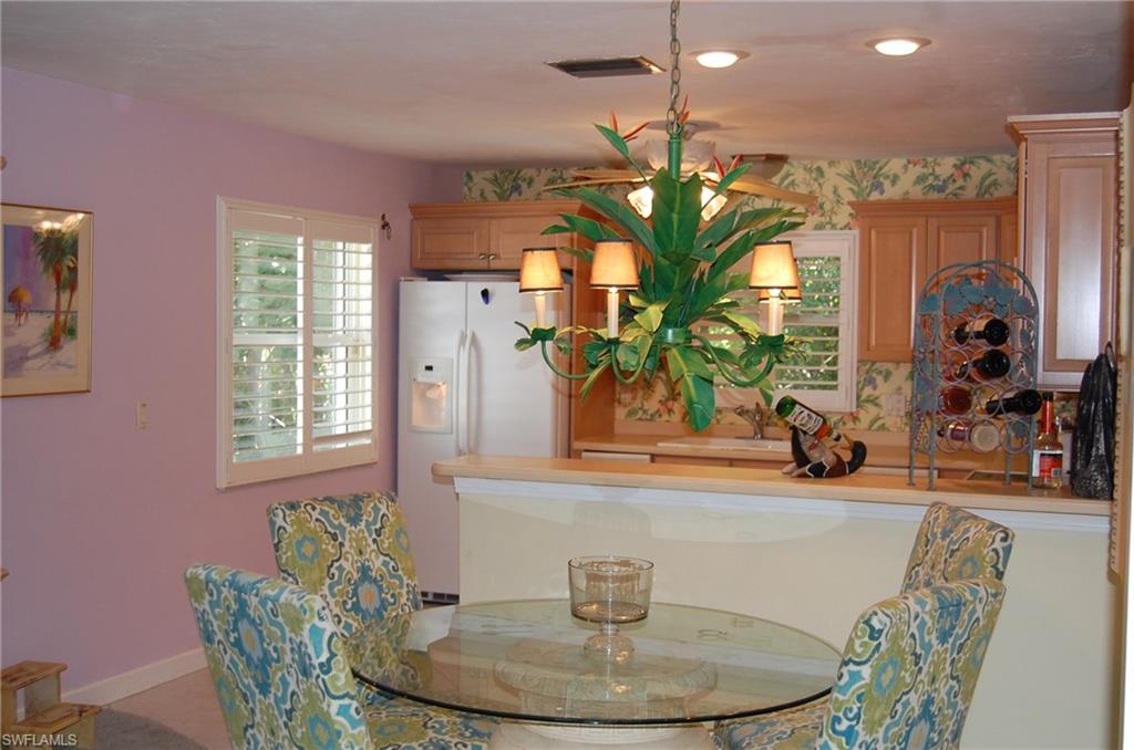 SANIBEL BAYOUS - Residential