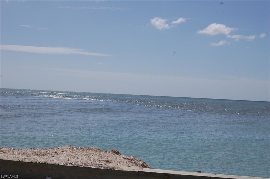 SANIBEL BAYOUS - Residential