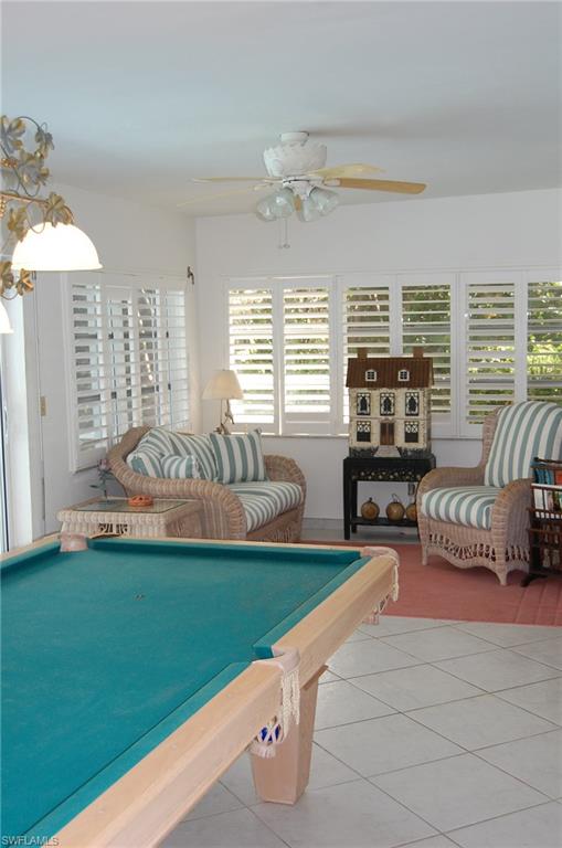 SANIBEL BAYOUS - Residential
