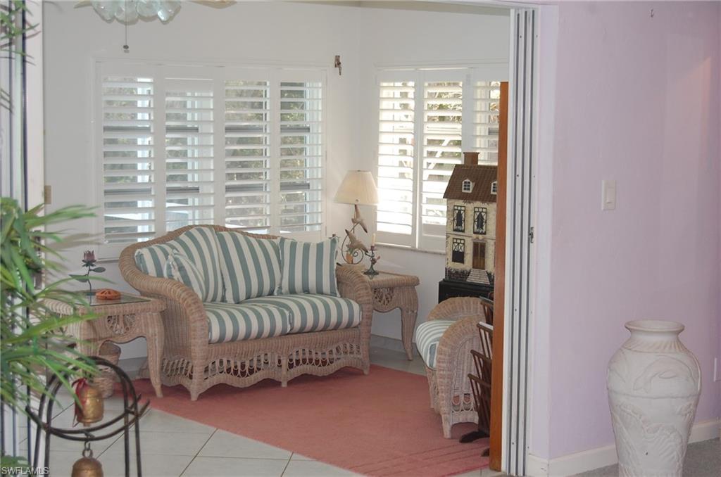 SANIBEL BAYOUS - Residential